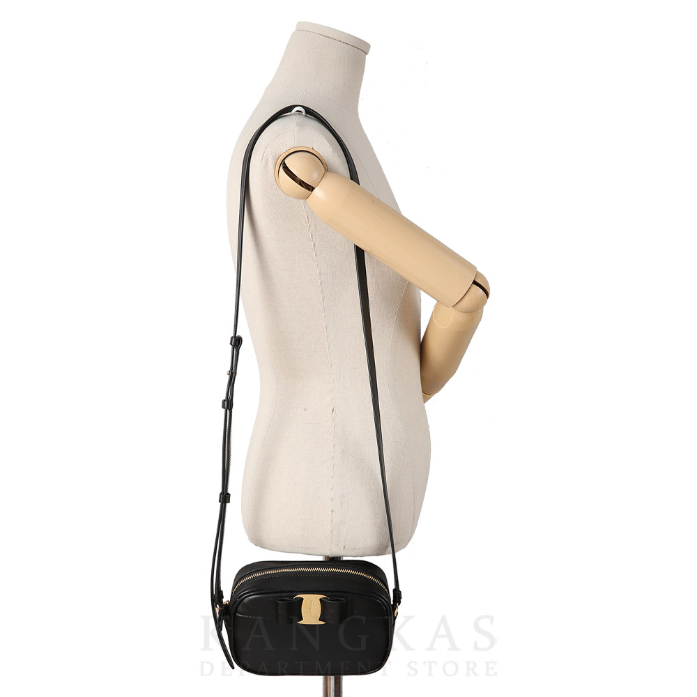FERRAGAMO(USED)페레가모 바라보우 카메라백